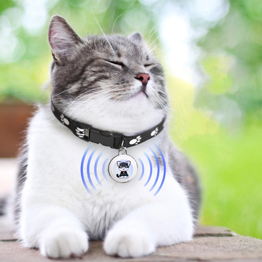 Smart Locator Bluetooth Compatible Real Time Tracking Dog Cat Collar Finder Device for Pets Kids Keychain Wallet and Luggage